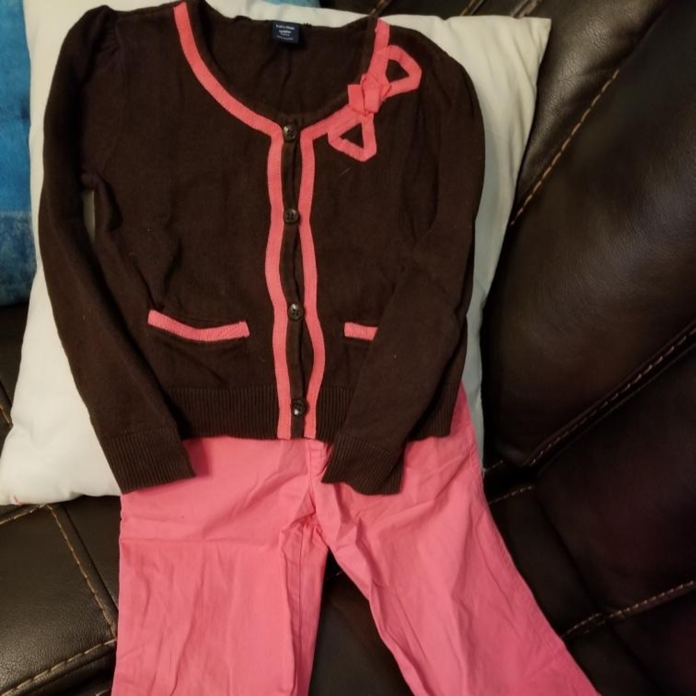 4t baby gap cardigan and carters pant